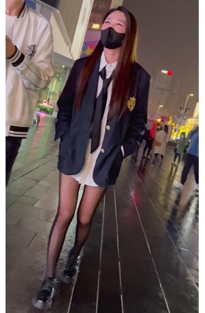 黑丝美女