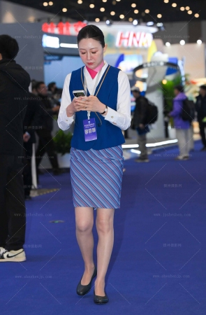 SH25-216-81√南航空姐-韵味轻熟乘务长