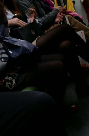 两个黑丝喜欢那个