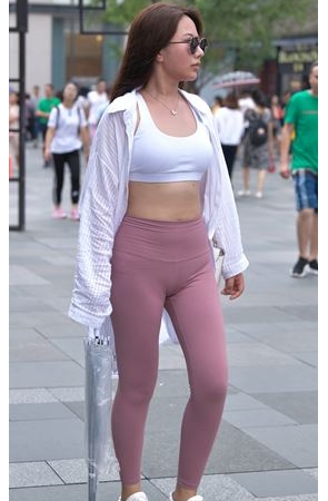 粉色瑜伽裤美眉(76P)