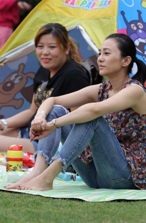 No1708 艳趾雪足，通体幼滑，这双美脚怎么看怎么舒服