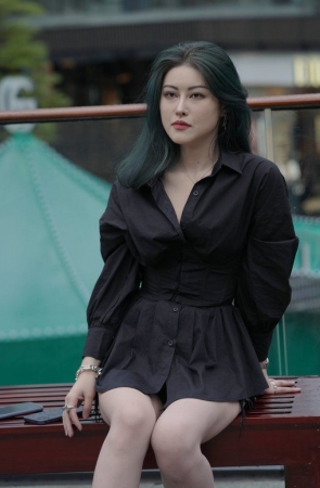 黑色衬衫裙 [137P1V-1.95GB]