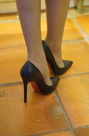 蛋糕裙里的灰丝