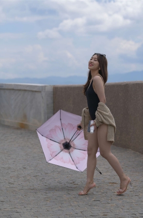 红石第旅拍作品 第一篇 黑色比基尼小姐姐