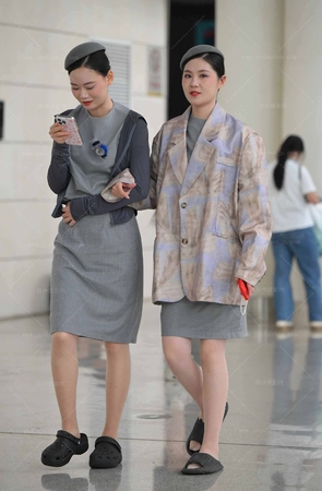 SH25-293-58√问界肉丝拖鞋俩闺蜜