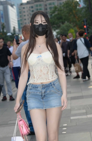 2368-18=67热裤美腿女孩 14P