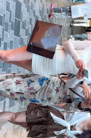 白色包臀裙美女（视频版）