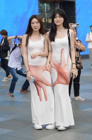 姐妹花裙装穿搭 240709-9-59 15P