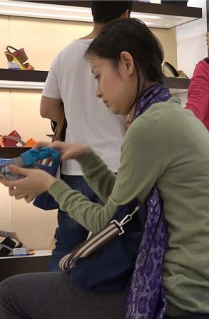 4K – 花花鱼嘴高跟鞋 [1.53 GB/MP4]