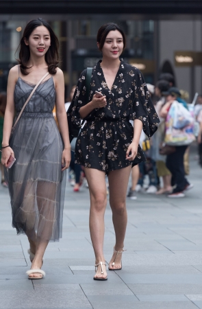 搭讪长腿小姐姐