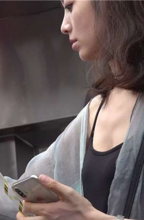 苗条，美足MM [1.31 GB/avi]