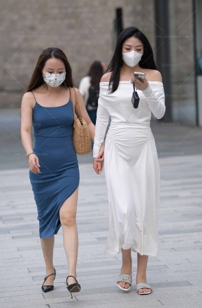 看美女财源滚滚。240209-8-90 15P