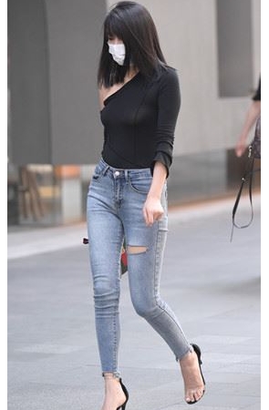 黑衣牛仔裤美女【套图+视频】