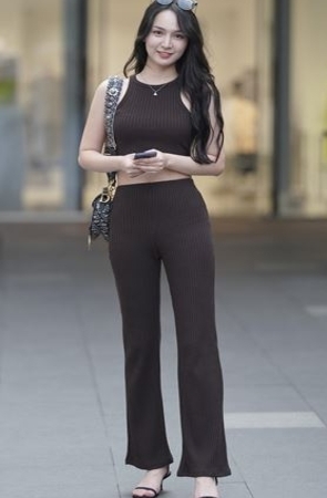 美女摄影师(79P)