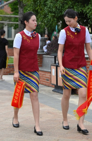 SH25-34-72√天府航空-俩闺蜜外出 8P