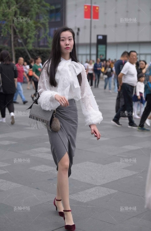 街拍气质高跟美女