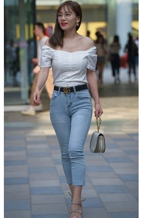 紧牛小姐姐(51P)