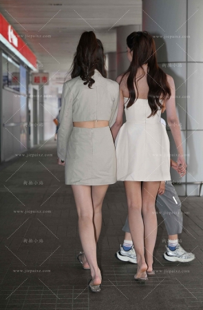 漂亮小姐姐 [19P]