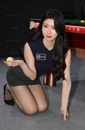 丝袜黑高跟原图+单反视频-25广州台球展 10P