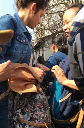 国外美女还是很性感的