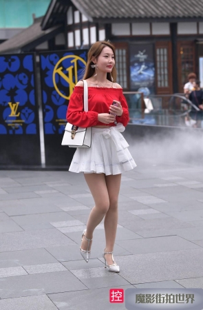 短裙肉丝高跟小姐姐3A399[975M]