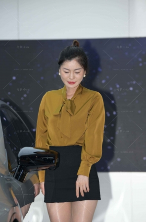 韵味的油亮丝高跟主播