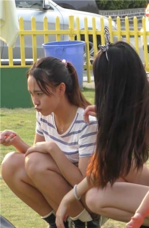 好纯情的小姐姐跟闺蜜自拍 [1.25 GB]