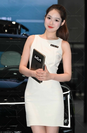 241118-28=69√清秀可人 16P