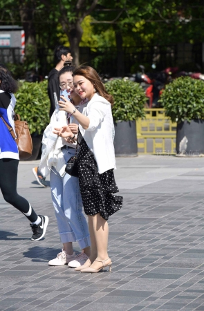 高跟美眉、丝袜