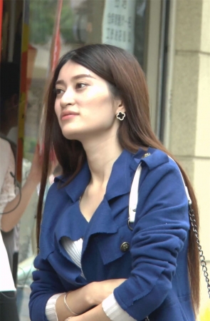 气质风衣女神包臀女