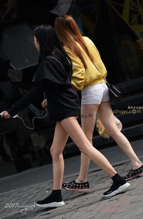 咔喳赛12  白色热裤两妹妹（18p）