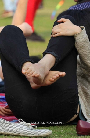 气质墨镜成熟型美女