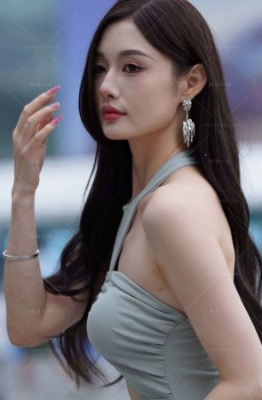 开衩裙–175美月