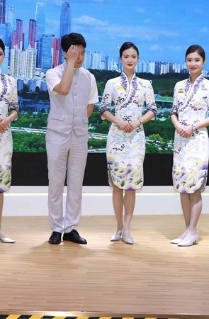 七位海航空姐如七仙女下凡