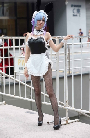 展会二次元网袜青春少女