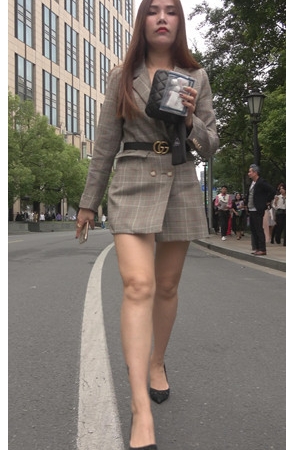 漂亮的美腿小姐姐