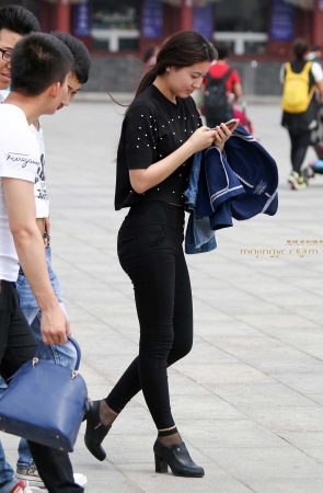 第516篇紧身黑裤 —-19P