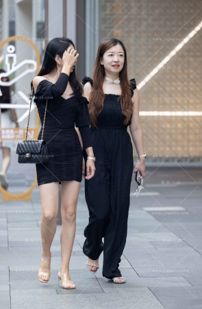 黑色裙美腿 [17P]