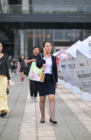 下班了依然电话不断~ [21P]