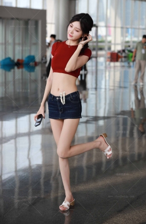 牛仔短裙网红-小雪花【套图➕视频】