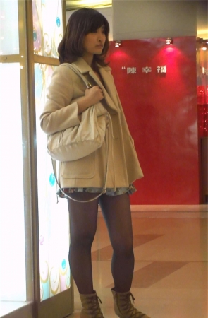 碎花小短裙清纯黑丝MM