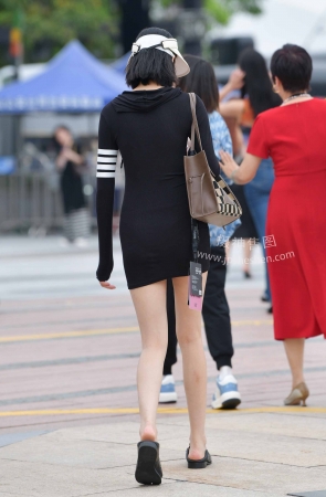 23418-26+65大长腿，爱穿拖鞋 15P