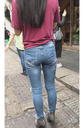 牛仔裤妹子