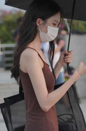 简约吊带长裙 [62P-652MB]