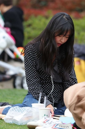 No1682 清纯美少女竟然穿着江湖失传已久的冰丝，更有口味略重的反差 第1套