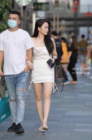 20726-17+36/美腿女友 4P