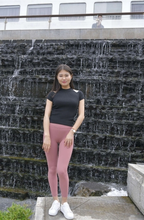 一只麋鹿摄影作品 酒窝女孩