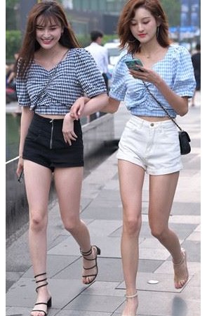 两个漂亮的小姐姐(30P)