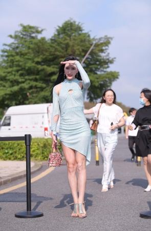 遇见她，从白天拍到黑夜~