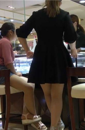 4k-应聘的街拍丝足姐妹